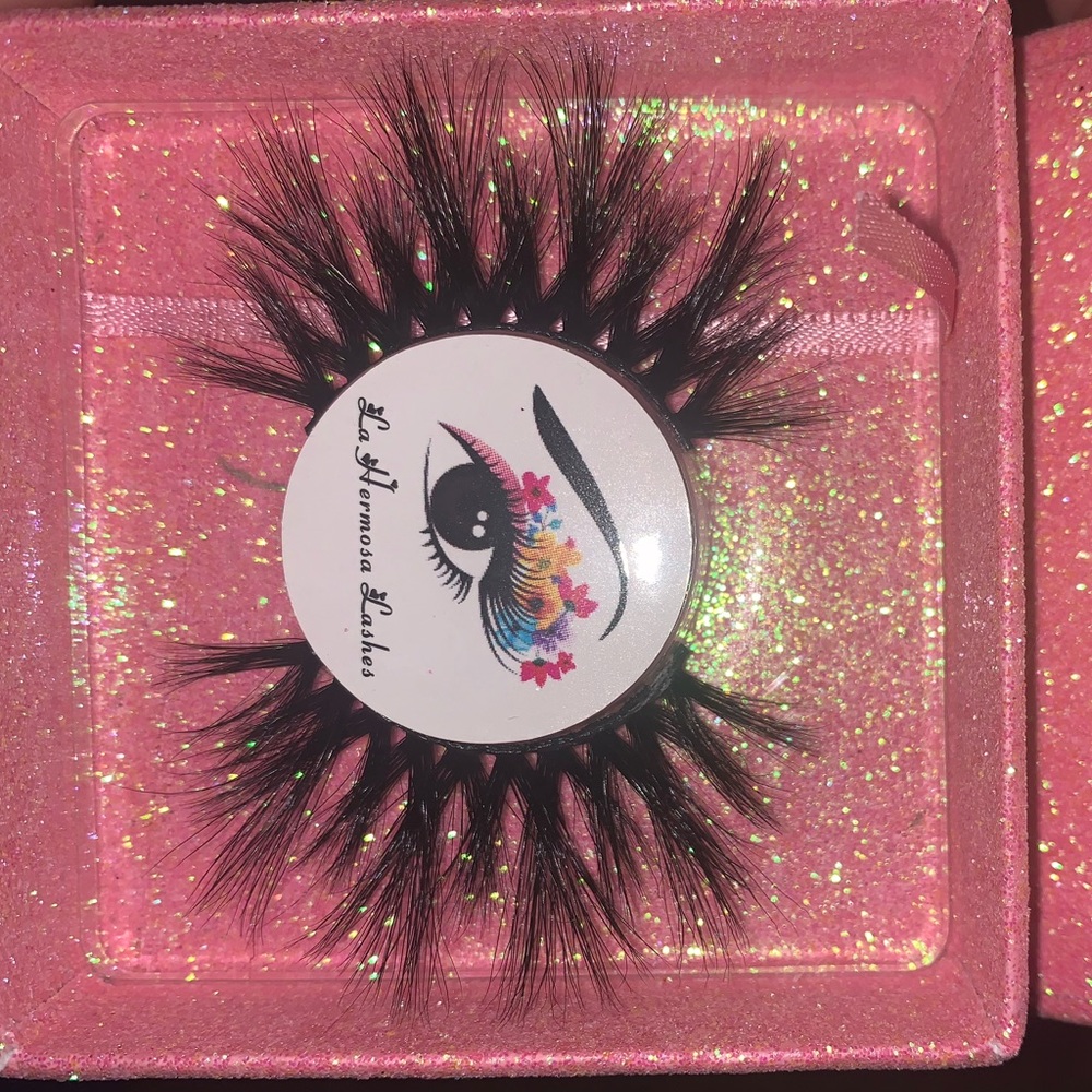 Mink eyelashes